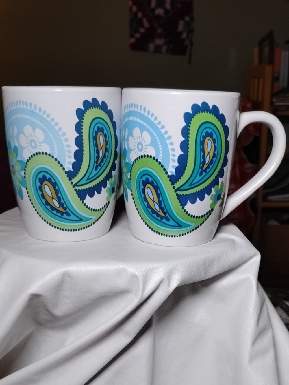 Vtg. Discontinued Royal Norfolk Green Blue Paisley Ceramic Mug Pair